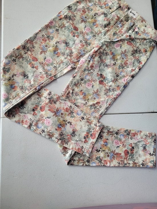 Hudson Jeans Other - Hudson Jeans Kids Floral Print Cream Jeans